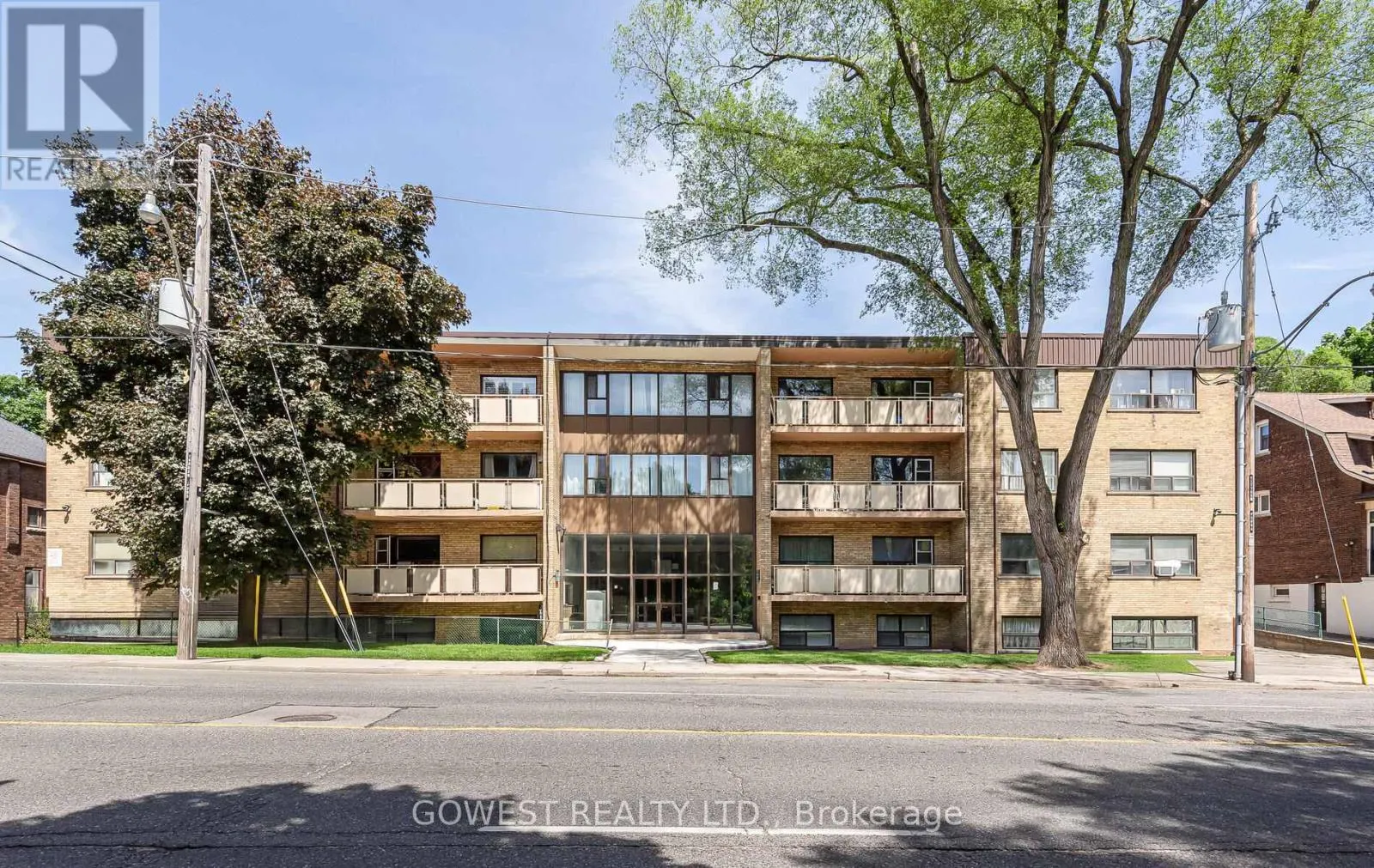 B7 - 205 KEELE STREET