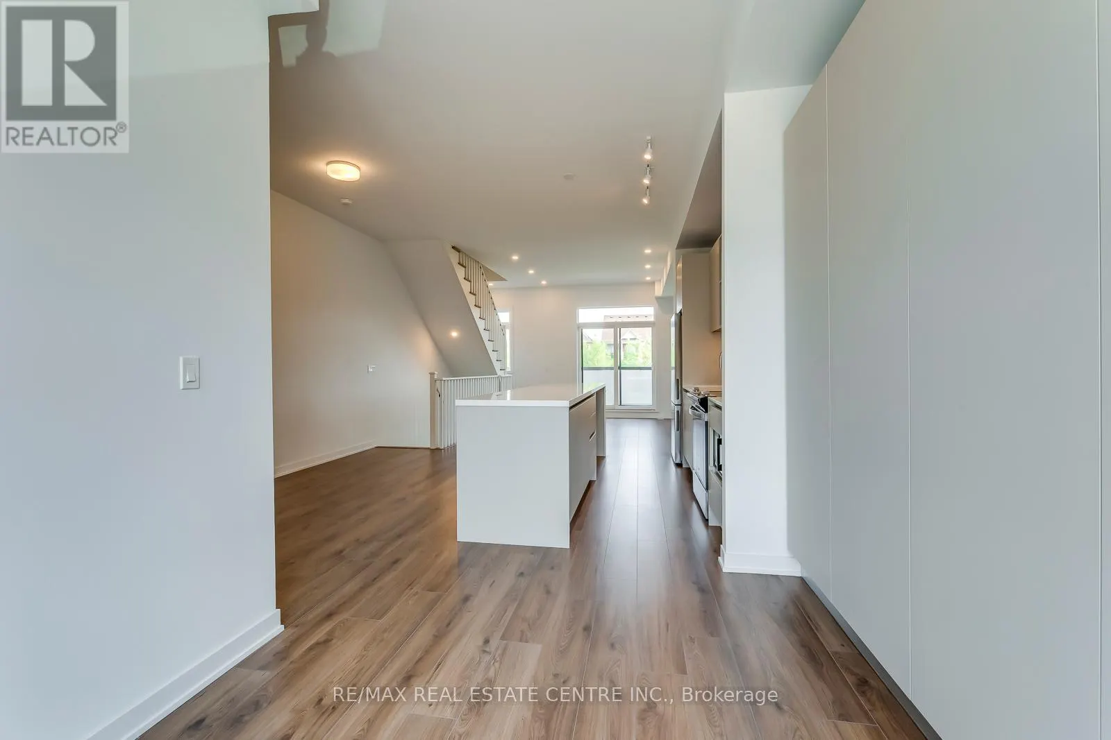3049 TRAILSIDE DRIVE