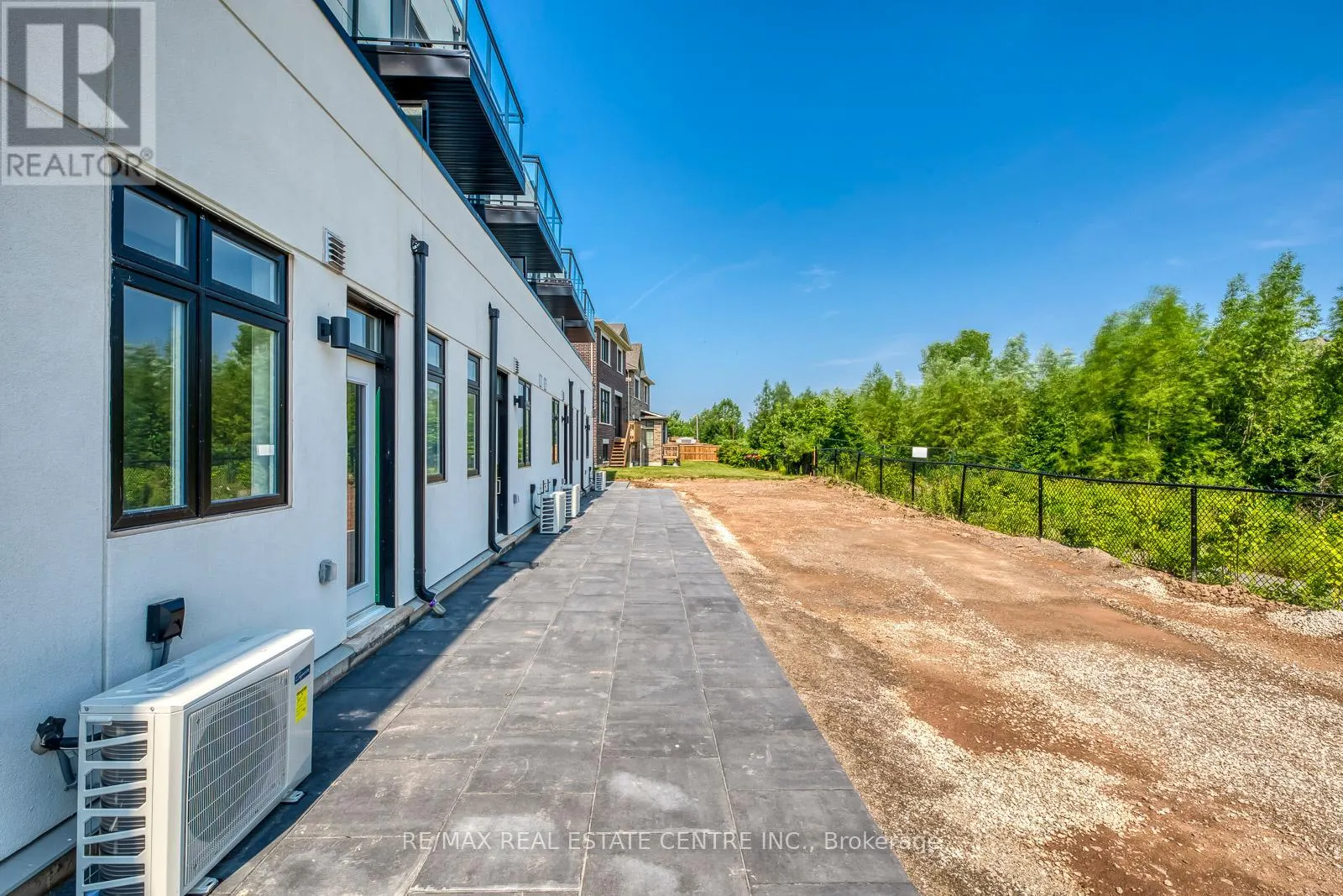 3049 TRAILSIDE DRIVE