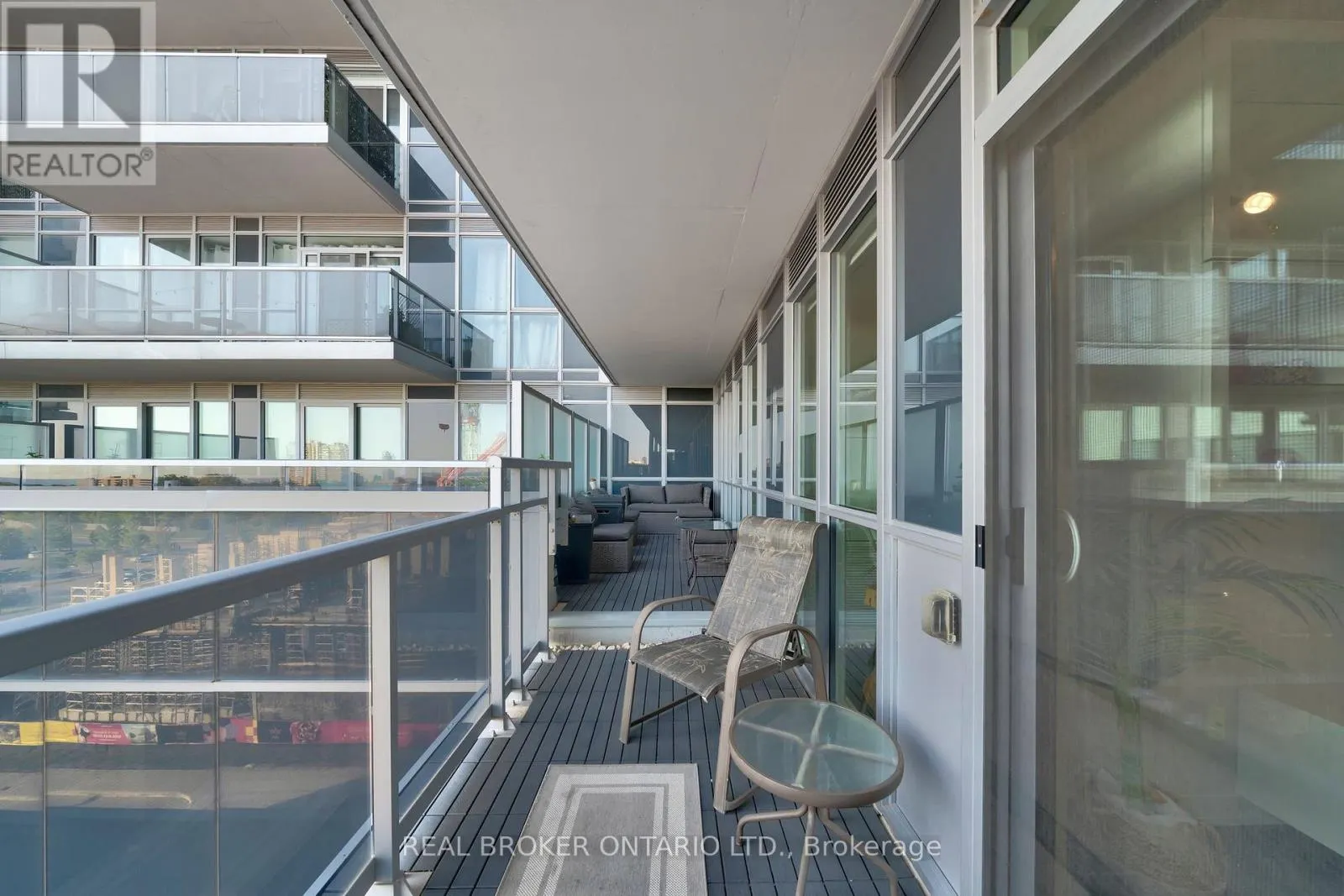 606 - 2087 FAIRVIEW STREET
