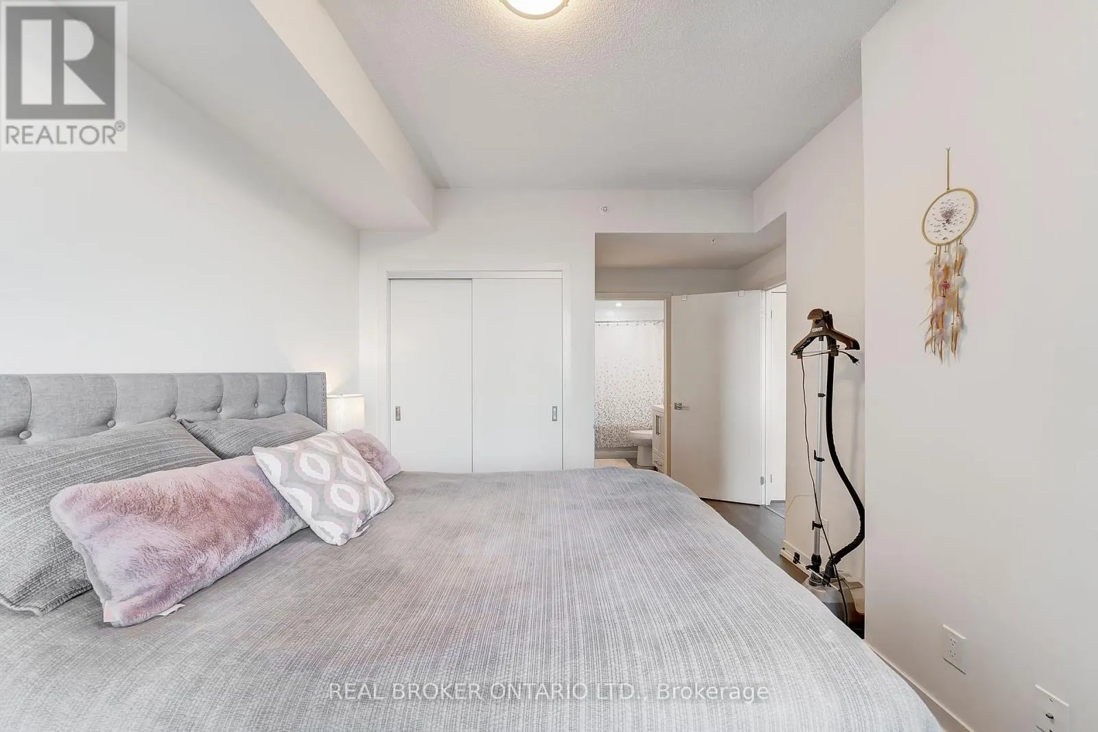 606 - 2087 FAIRVIEW STREET