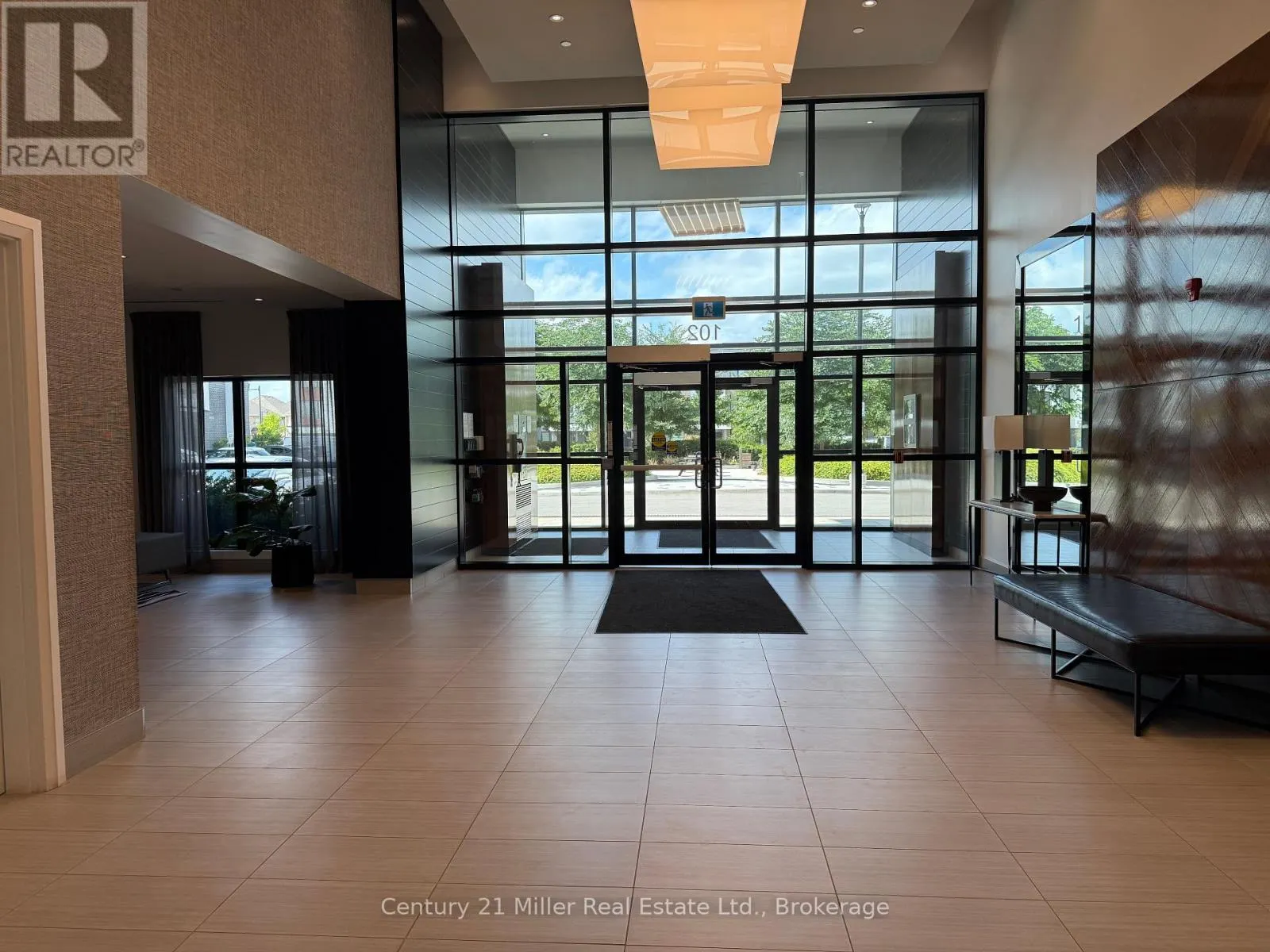 119 - 102 GROVEWOOD COMMON, #119