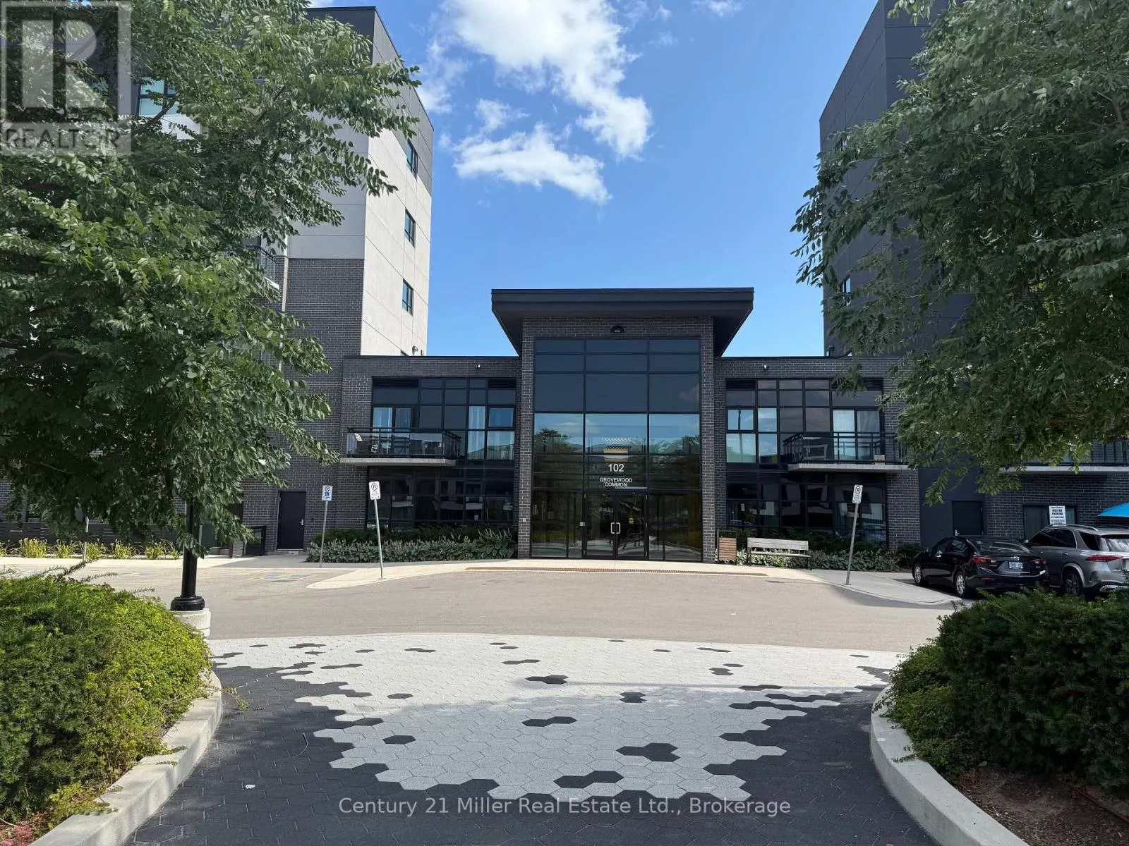 119 - 102 GROVEWOOD COMMON, #119