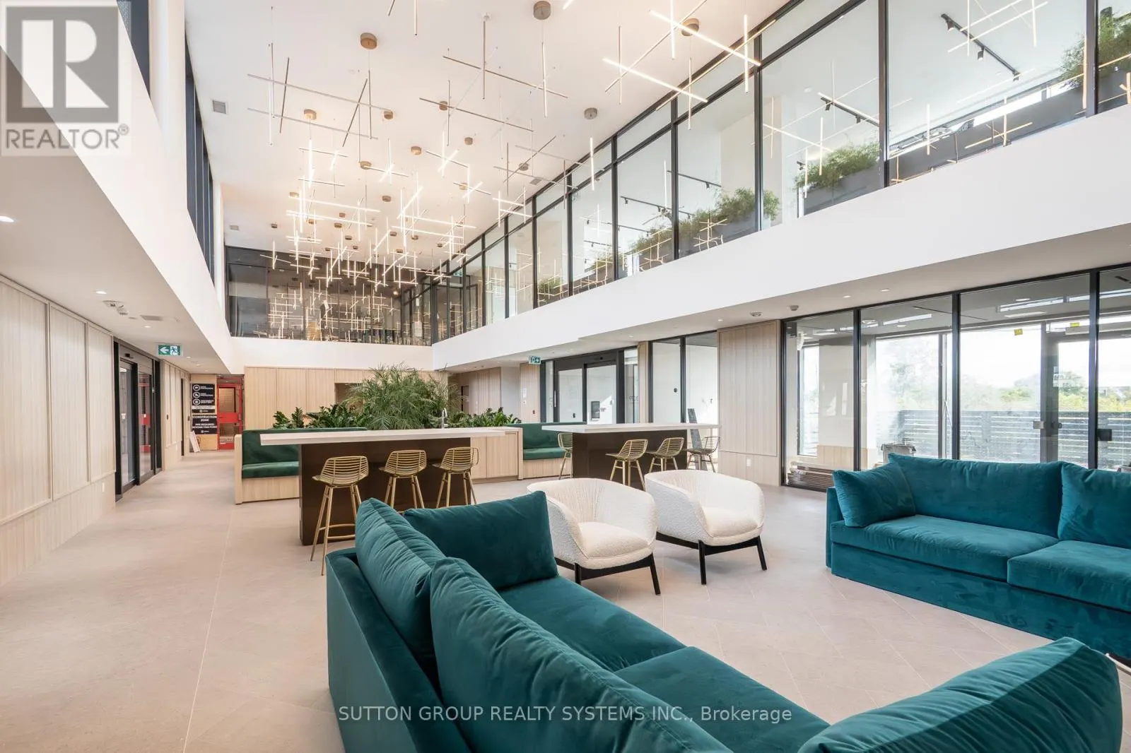 1102 - 3079 TRAFALGAR ROAD