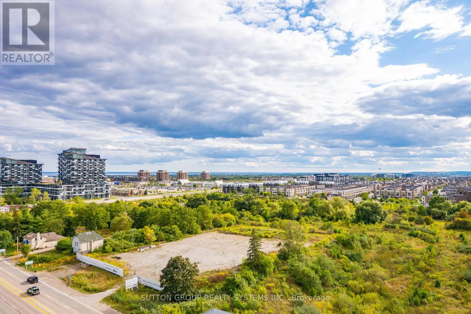 1102 - 3079 TRAFALGAR ROAD