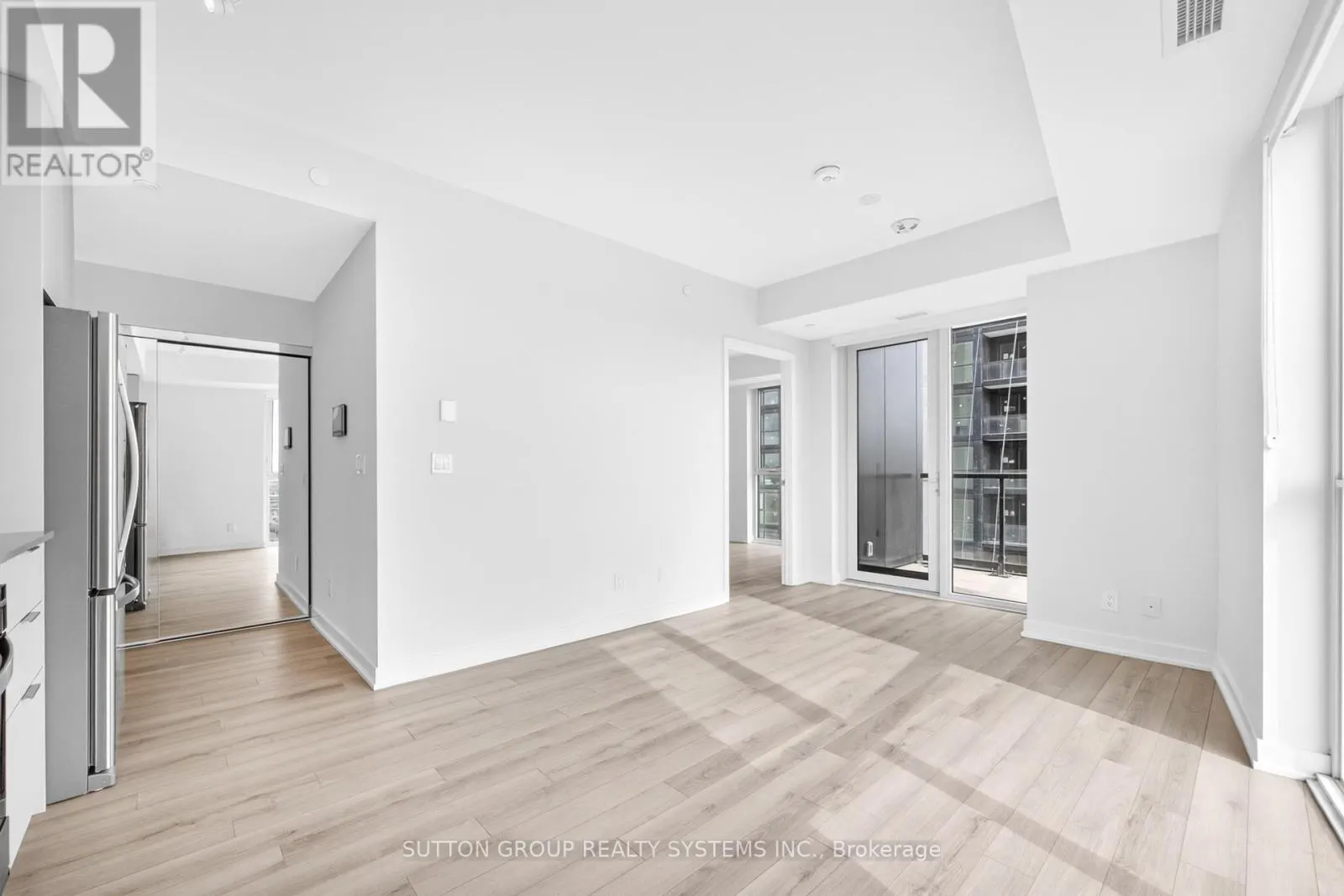 1102 - 3079 TRAFALGAR ROAD