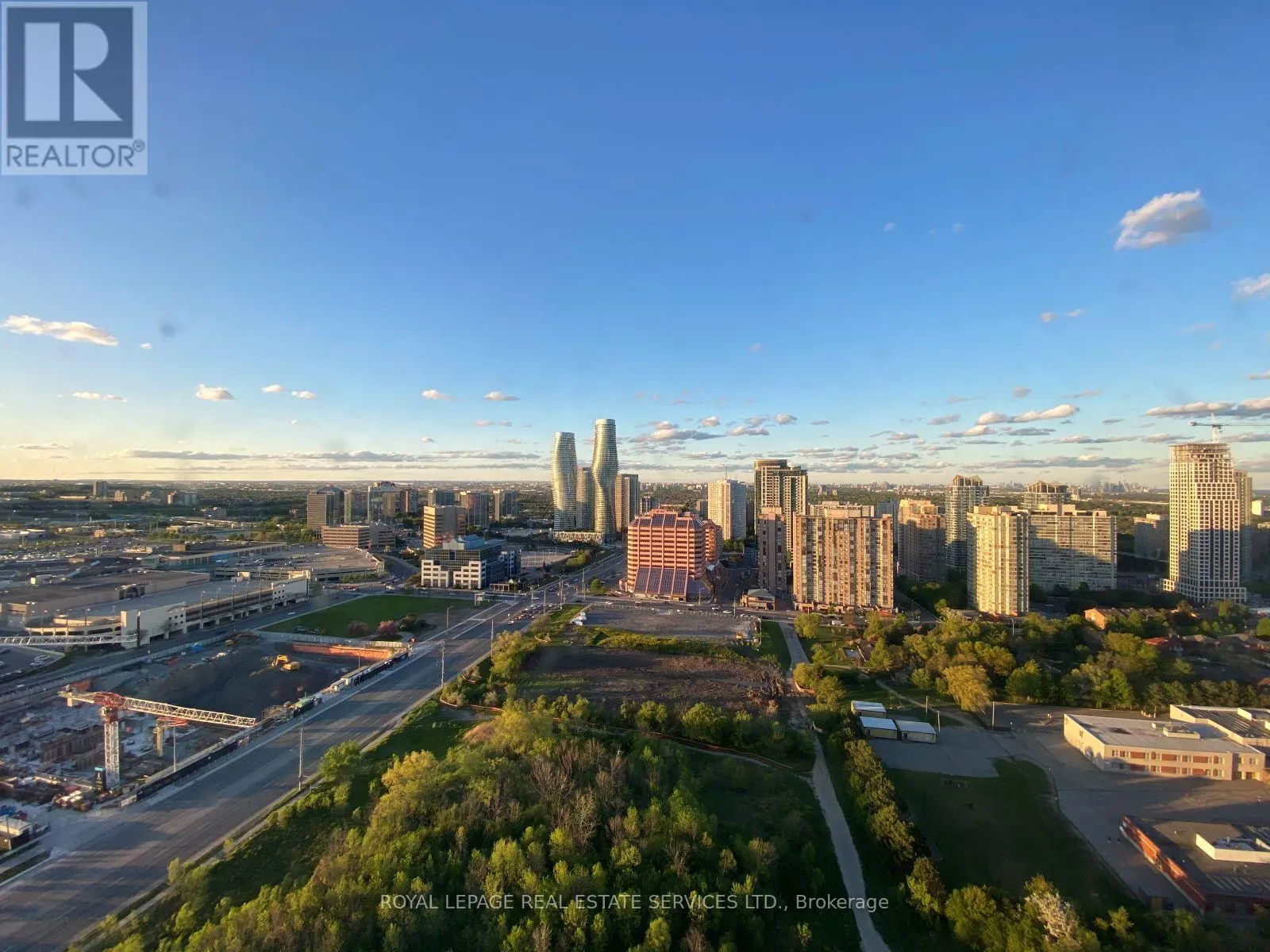 2706 - 223 WEBB DRIVE