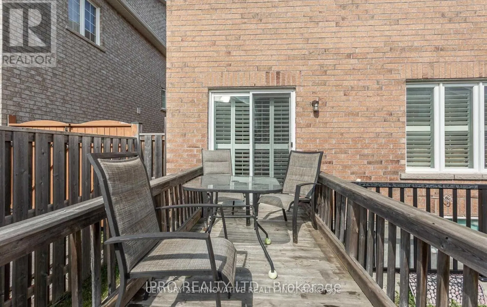 126 FOOTBRIDGE CRESCENT