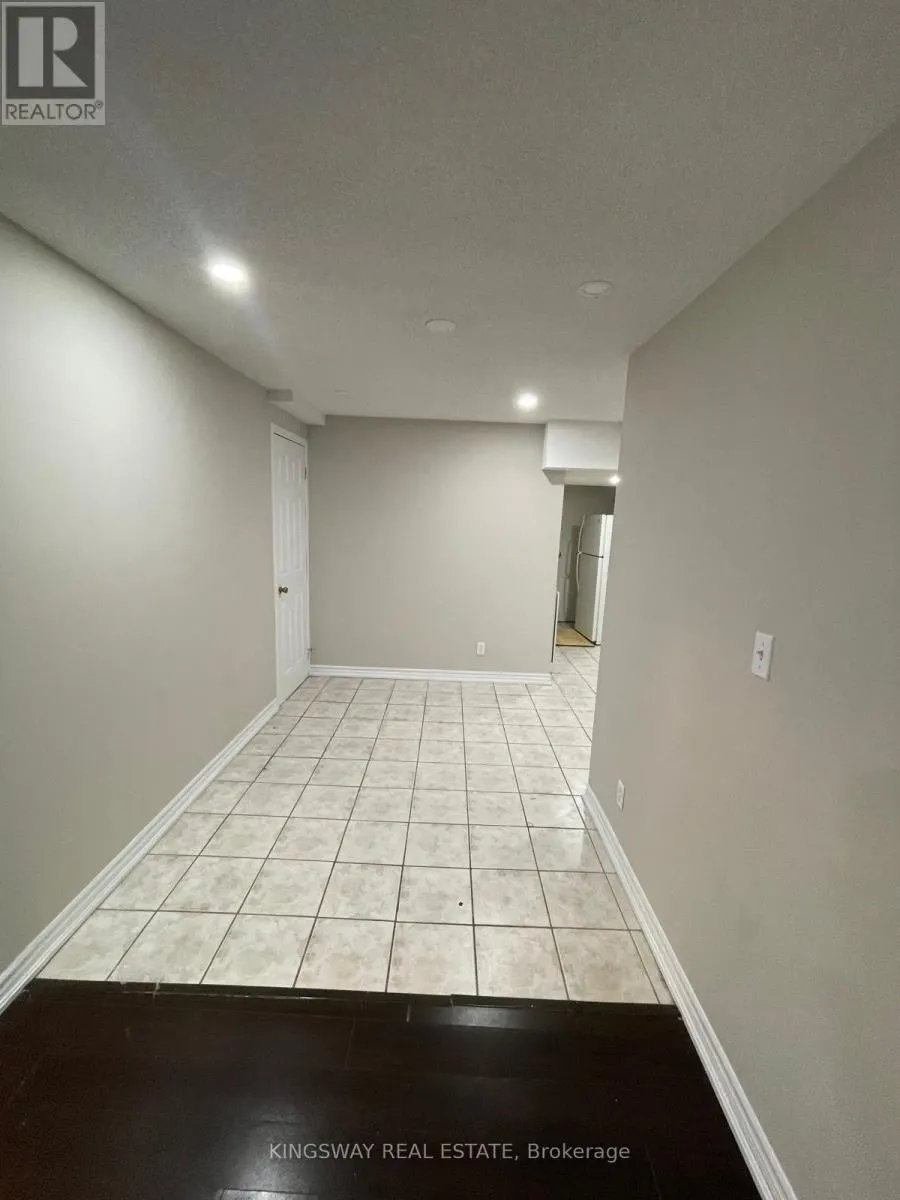 BSMT - 803 KHAN CRESCENT