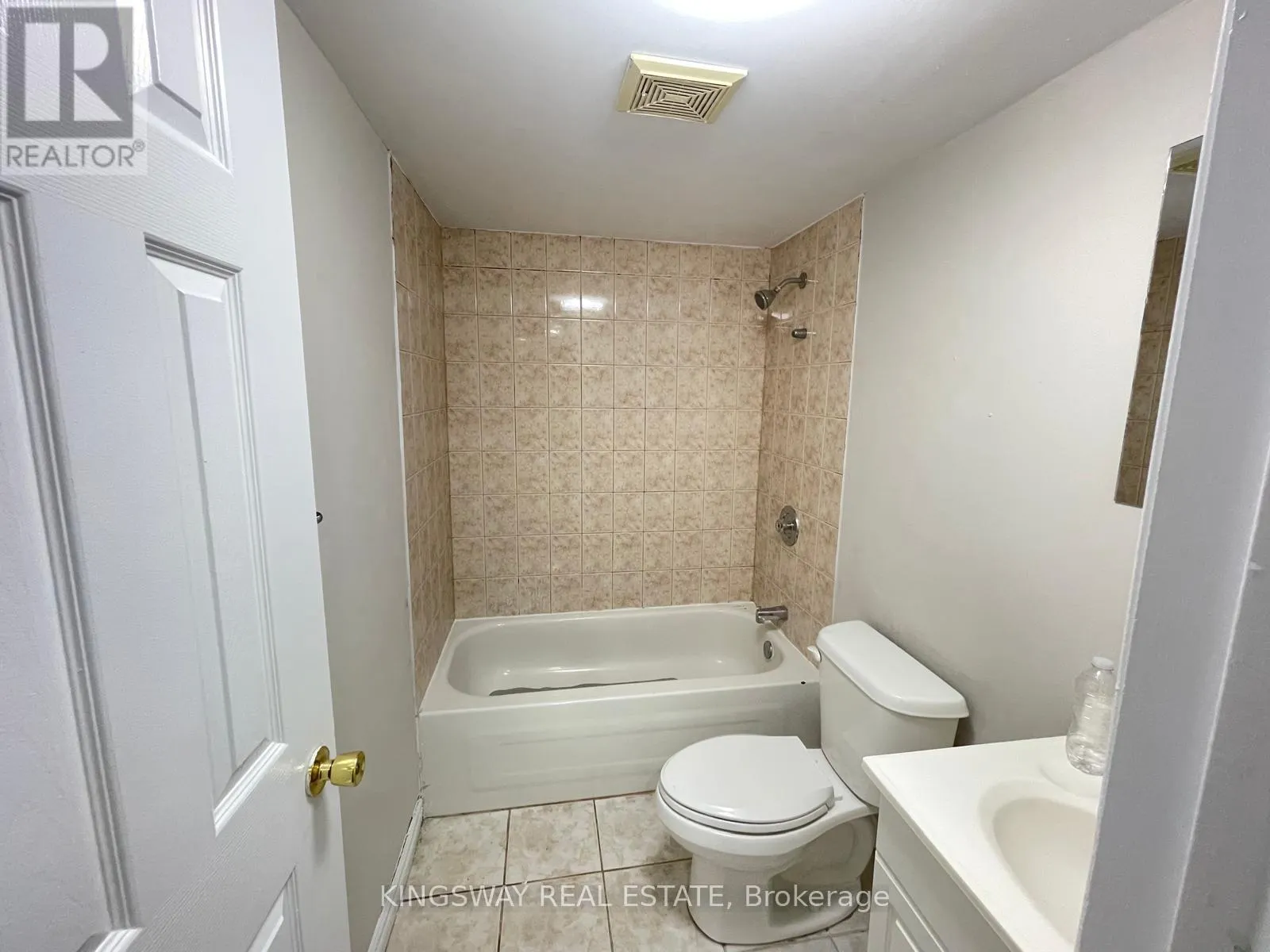 BSMT - 803 KHAN CRESCENT