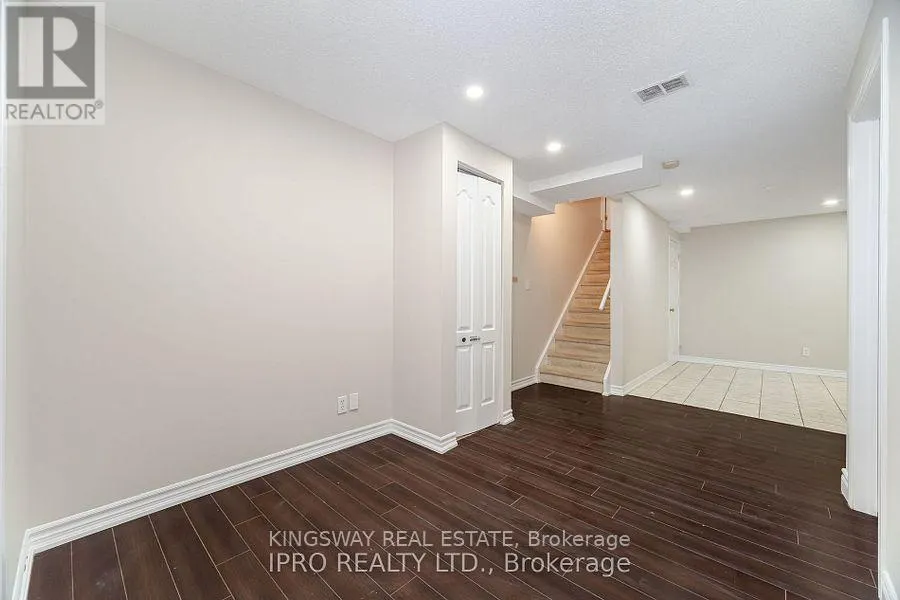 BSMT - 803 KHAN CRESCENT
