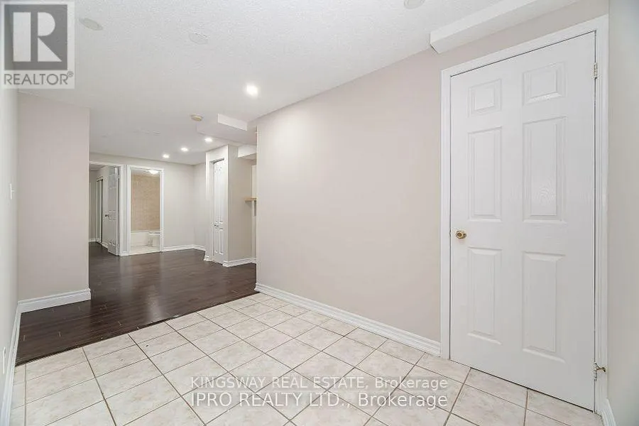 BSMT - 803 KHAN CRESCENT