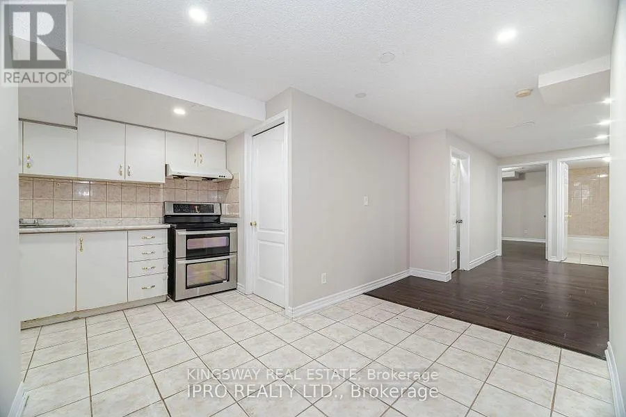 BSMT - 803 KHAN CRESCENT