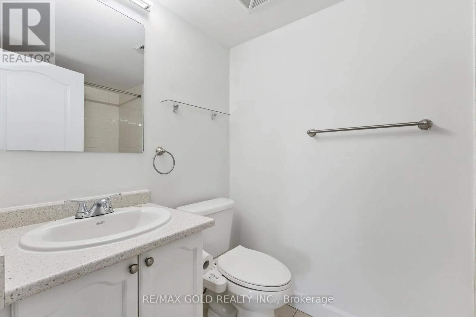 2104 - 6 DAYSPRING CIRCLE