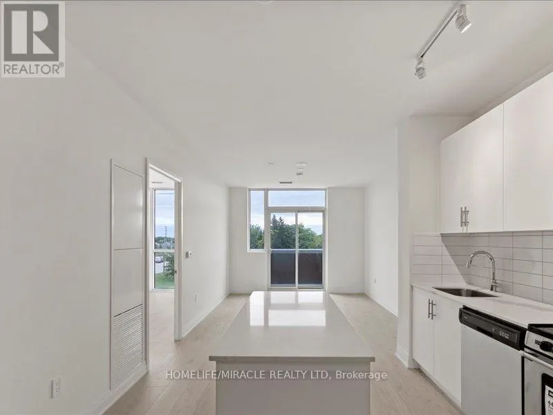 224 - 509 DUNDAS STREET W