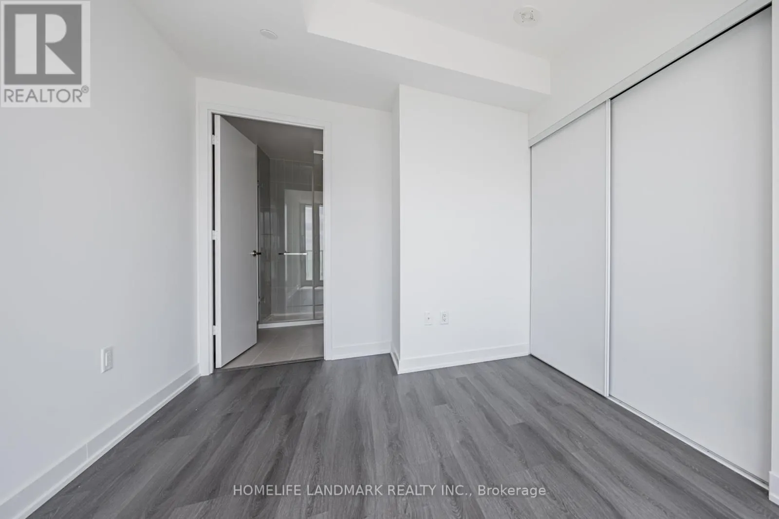 2304 - 3883 QUARTZ ROAD
