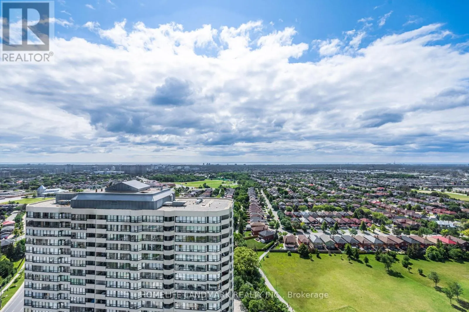 2304 - 3883 QUARTZ ROAD