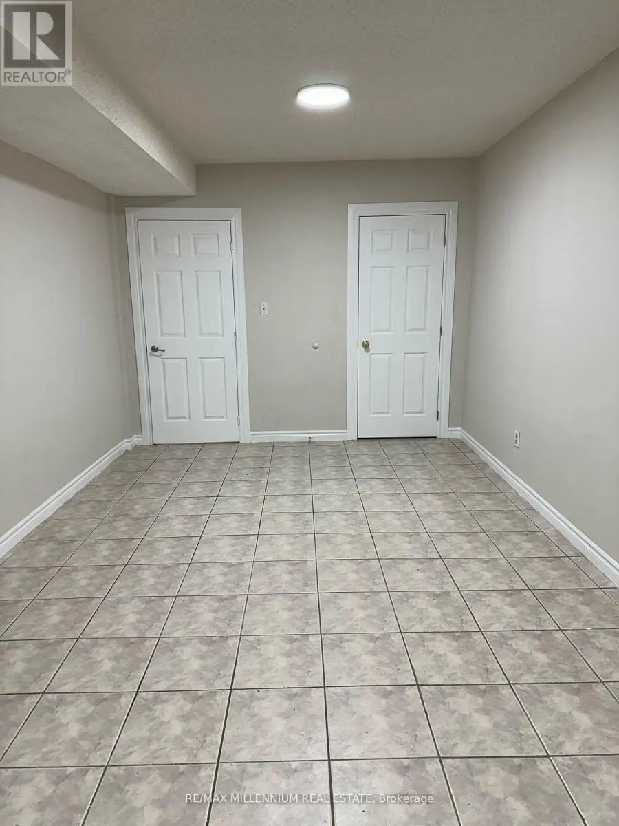 946 WILLOWBANK TERRACE