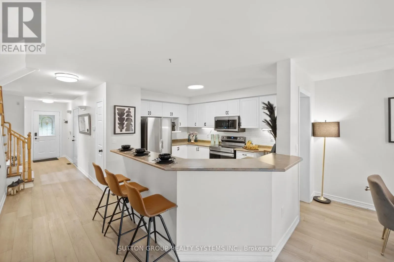 35 - 2871 DARIEN ROAD