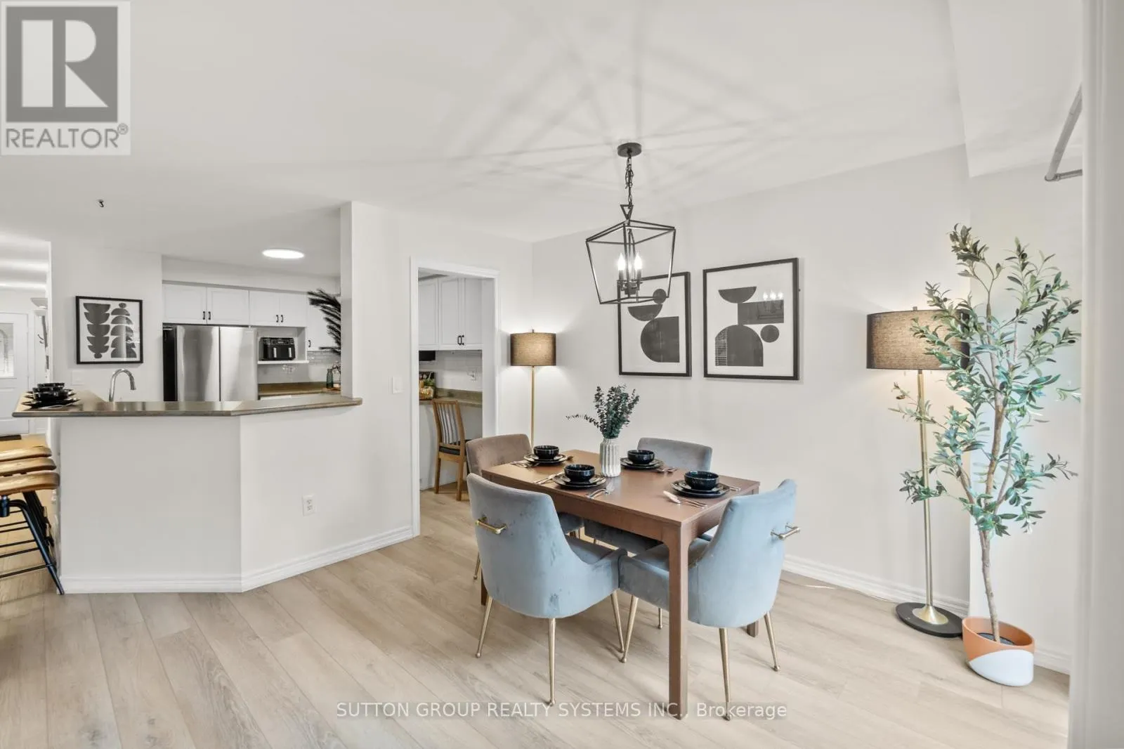 35 - 2871 DARIEN ROAD