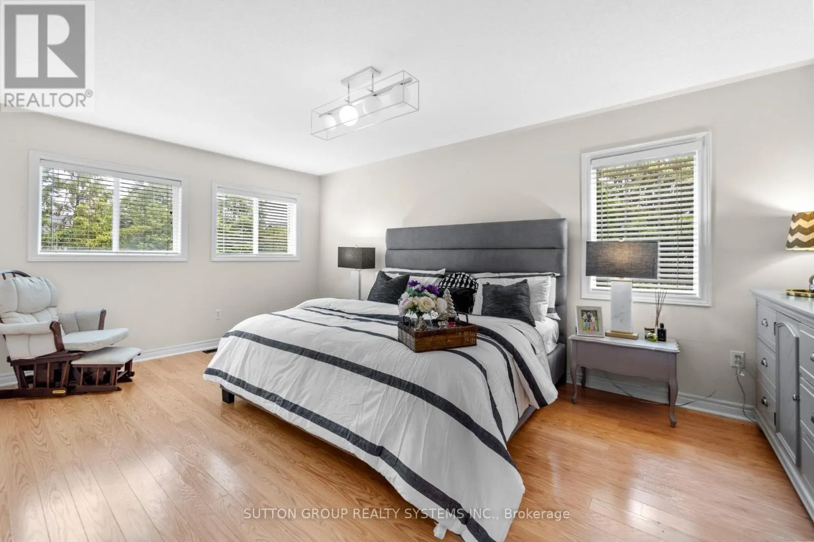 35 - 2871 DARIEN ROAD