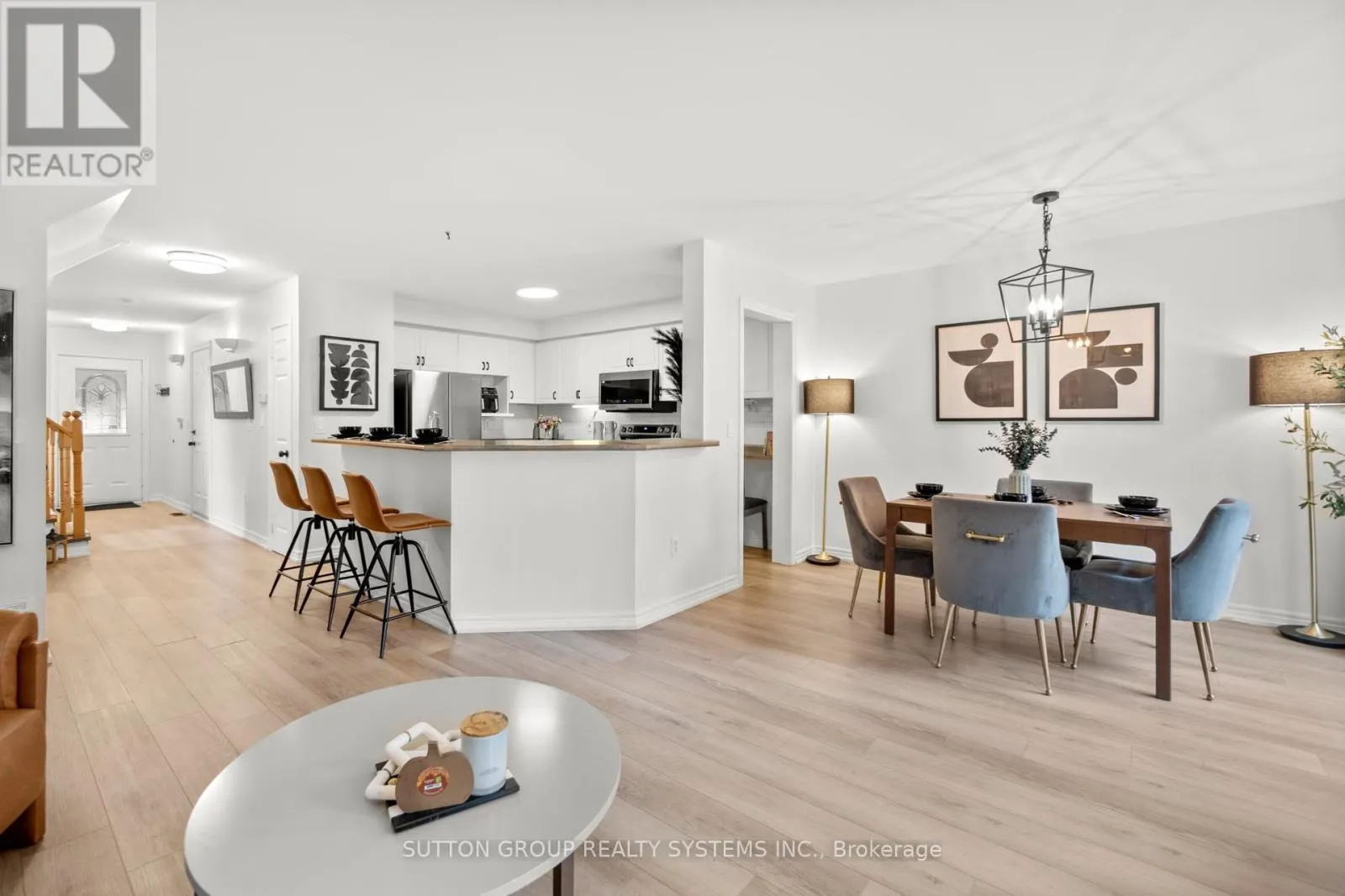 35 - 2871 DARIEN ROAD
