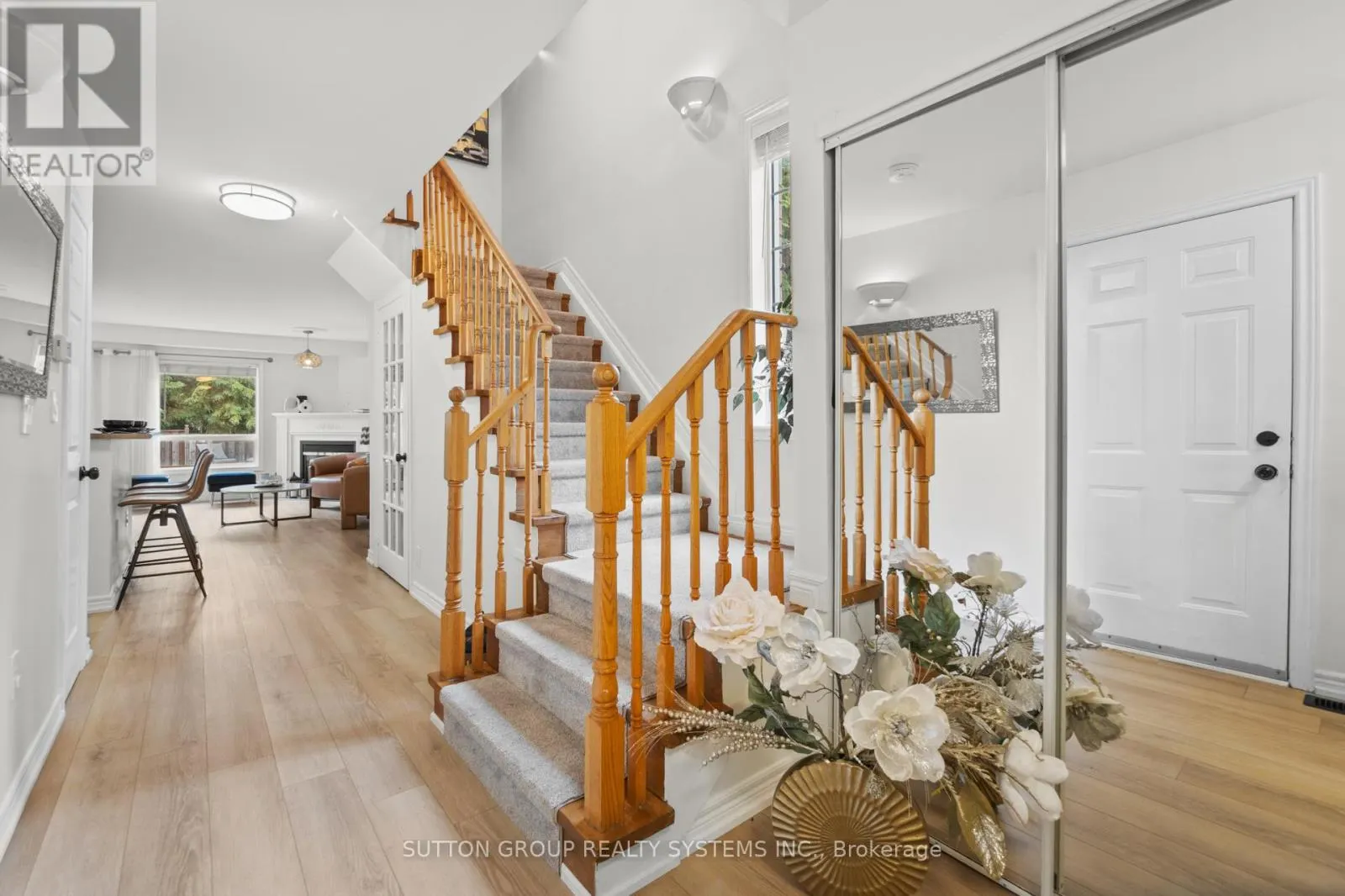 35 - 2871 DARIEN ROAD
