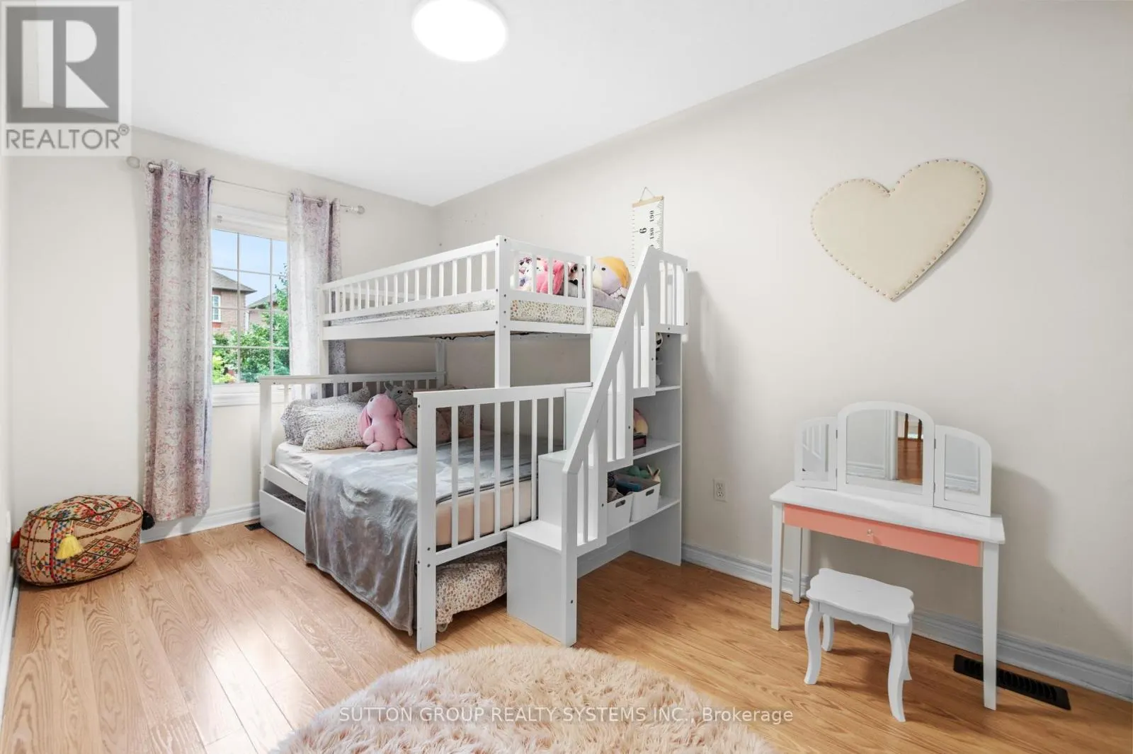 35 - 2871 DARIEN ROAD