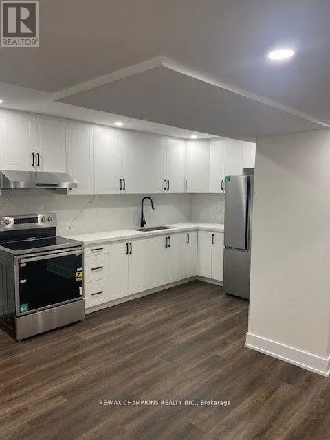 10 SECLUSION CRESCENT