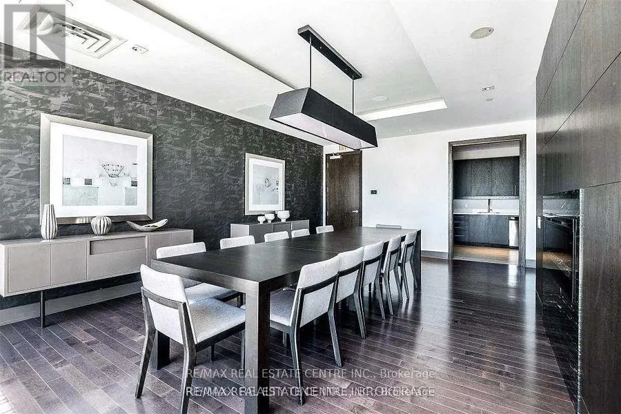 2203 - 4011 BRICKSTONE MEWS