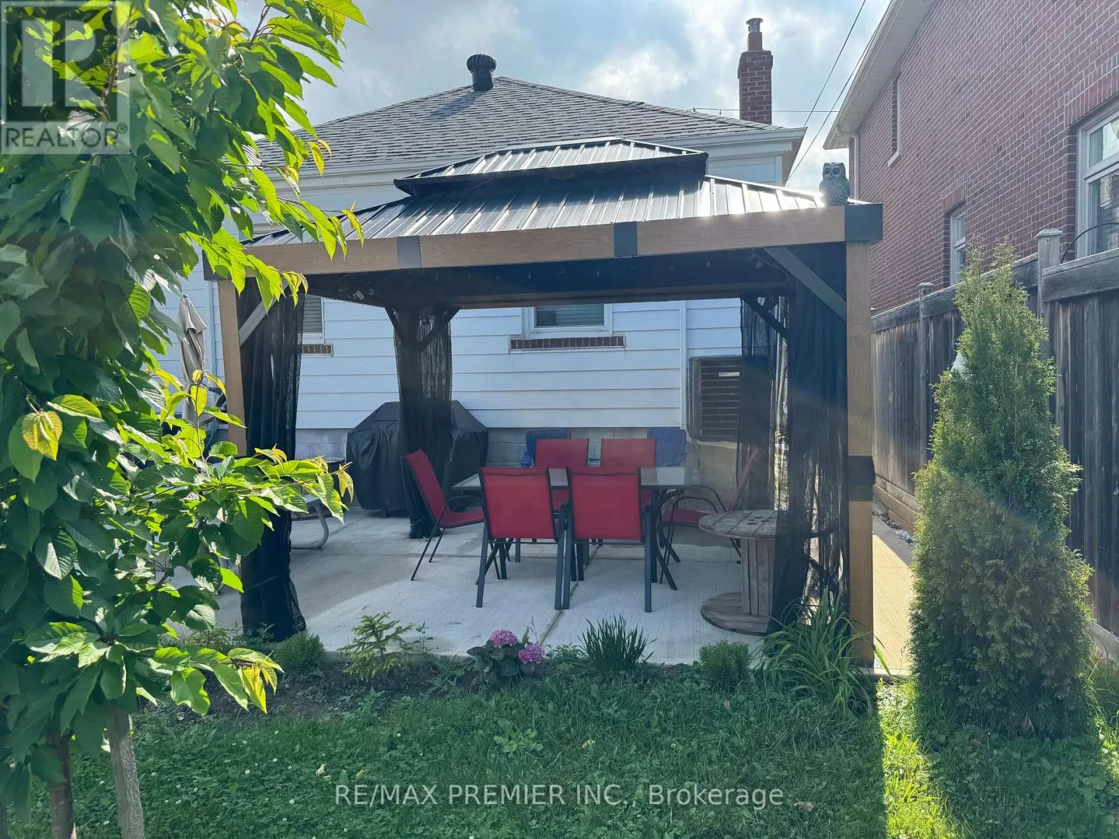 BSMT - 51 PORTAGE AVENUE