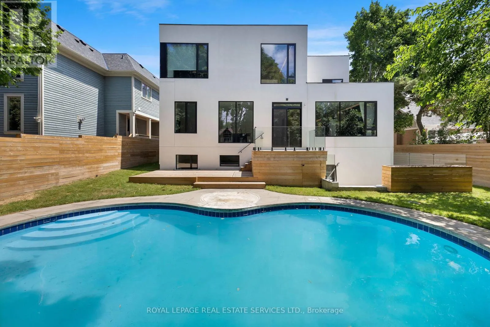 1405 ACTON CRESCENT