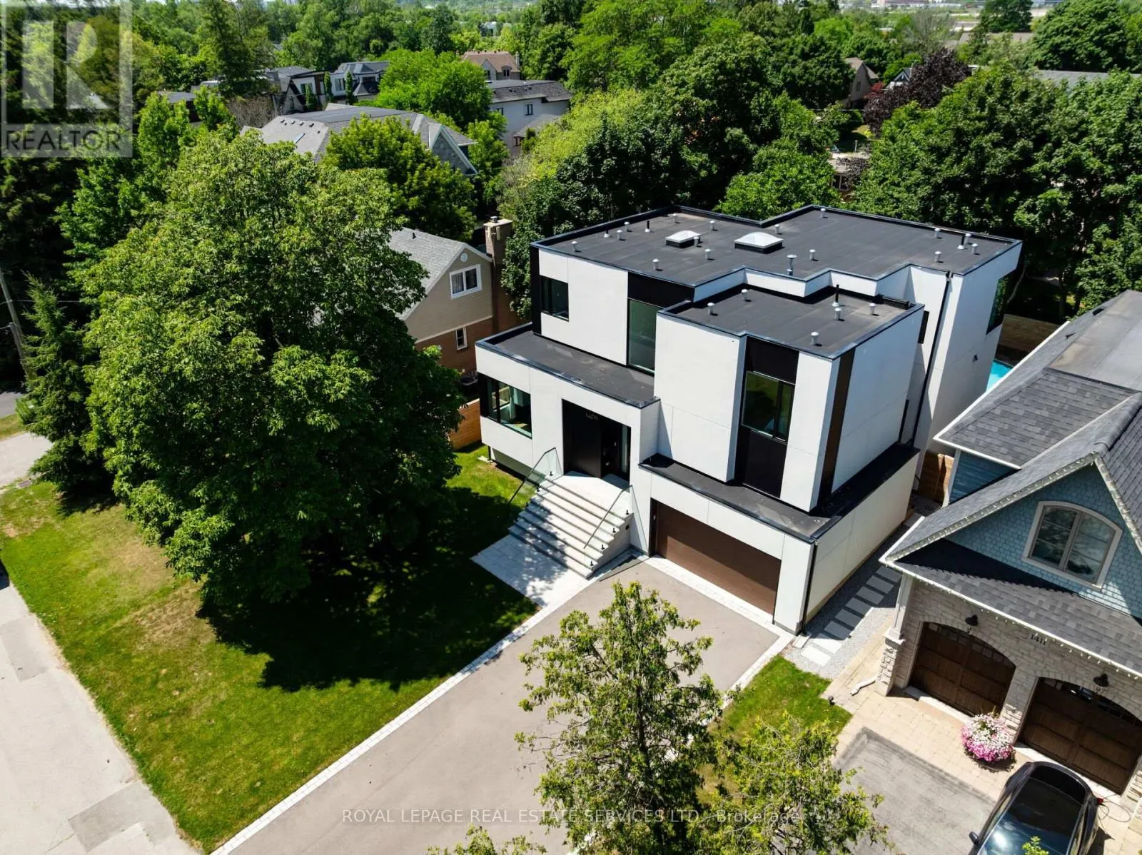 1405 ACTON CRESCENT