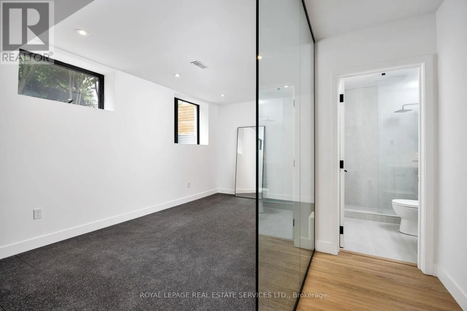 1405 ACTON CRESCENT