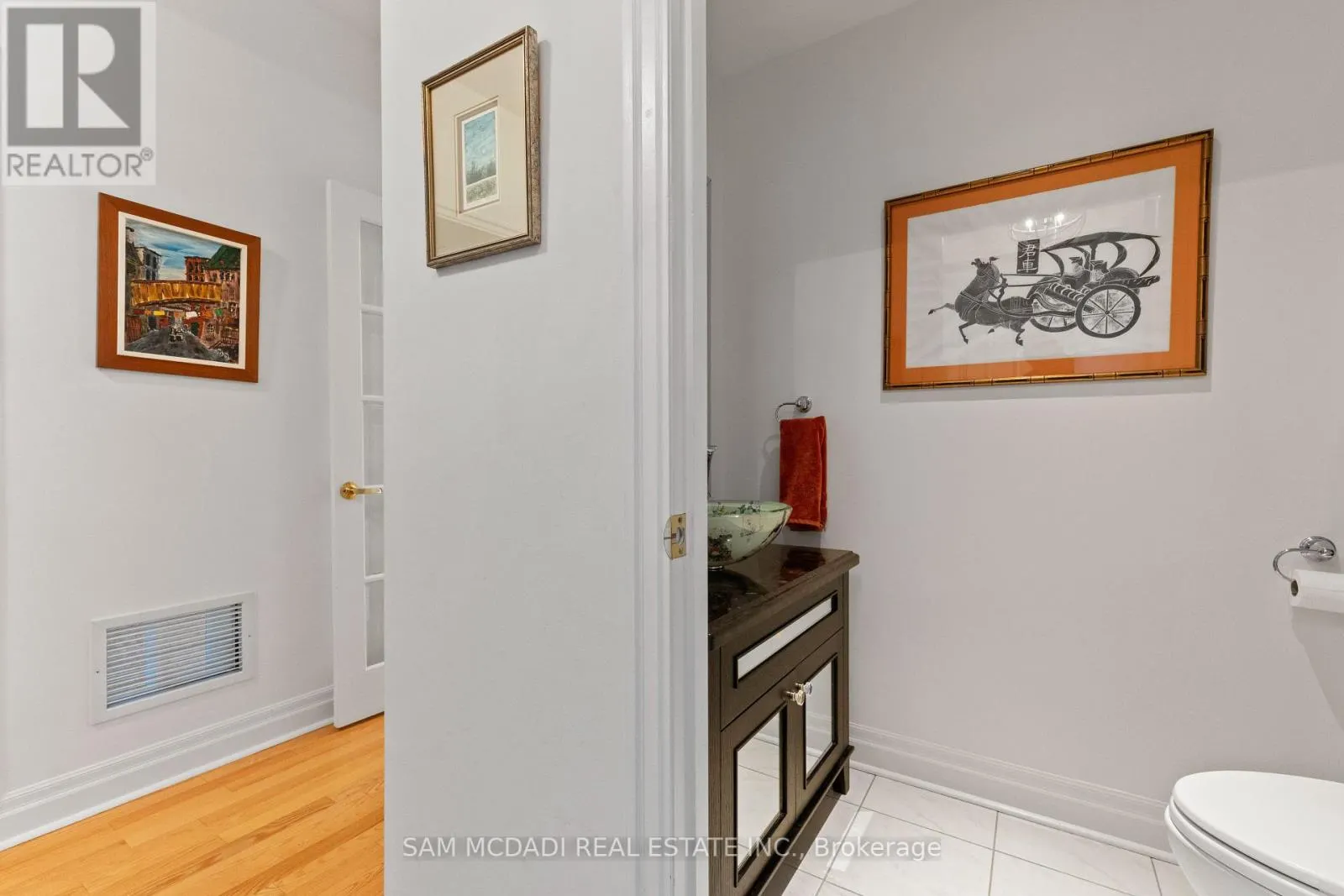 509 - 65 PORT STREET E