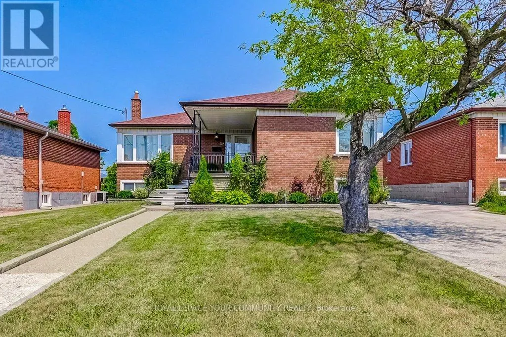 52 WHITBURN CRESCENT