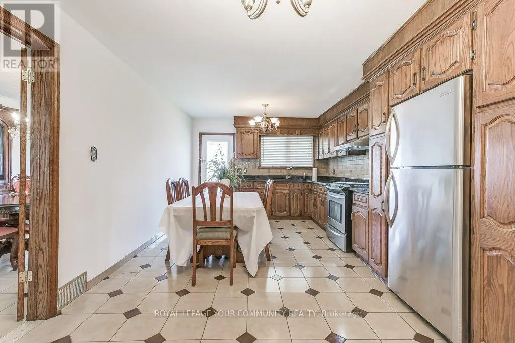 52 WHITBURN CRESCENT