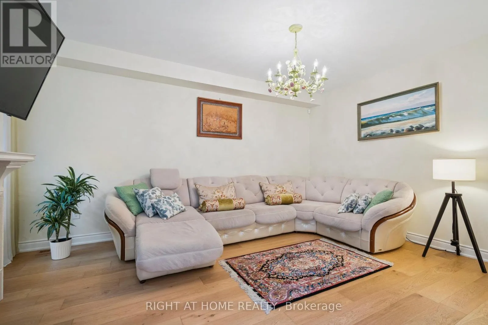 2322 WOODRIDGE WAY