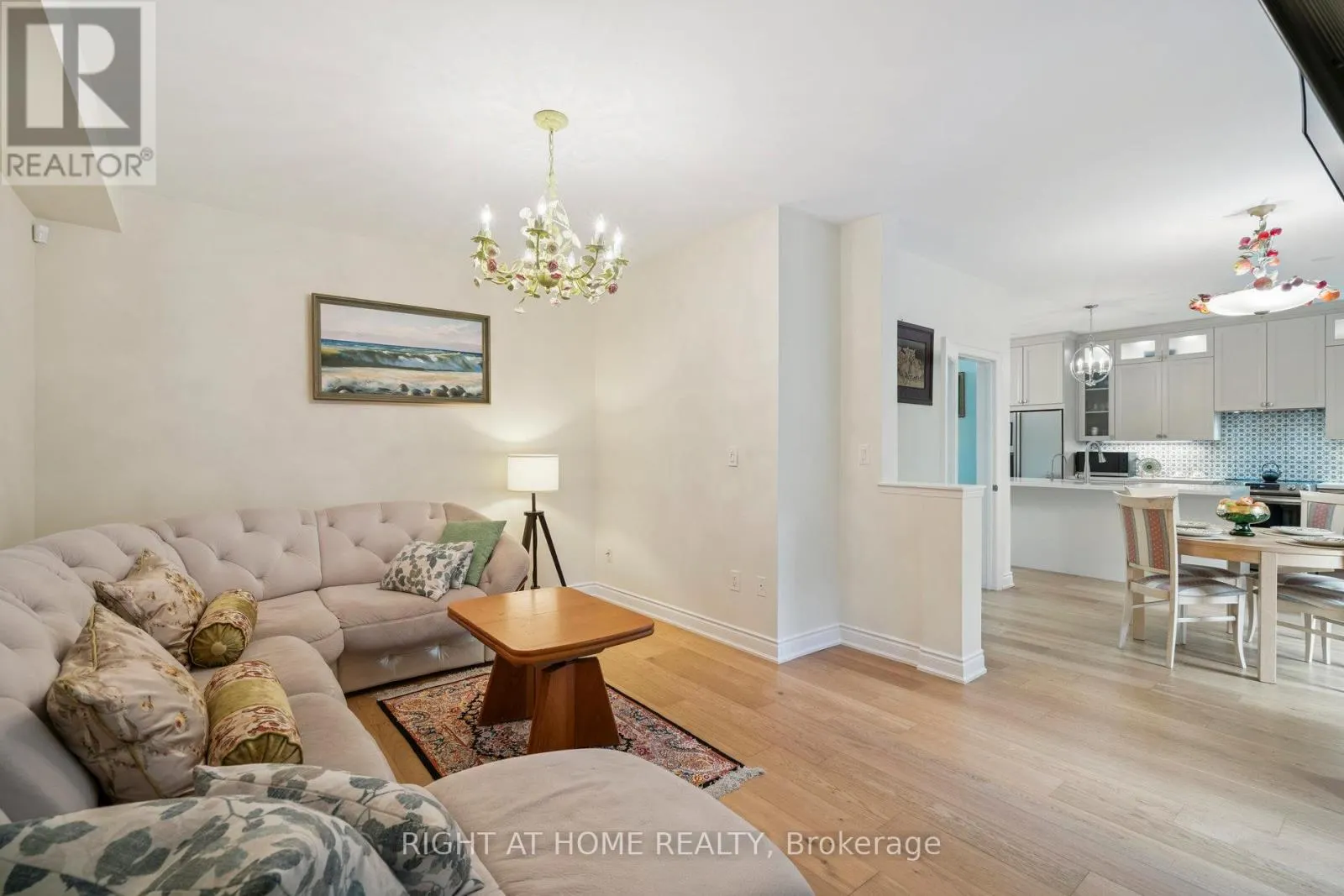 2322 WOODRIDGE WAY