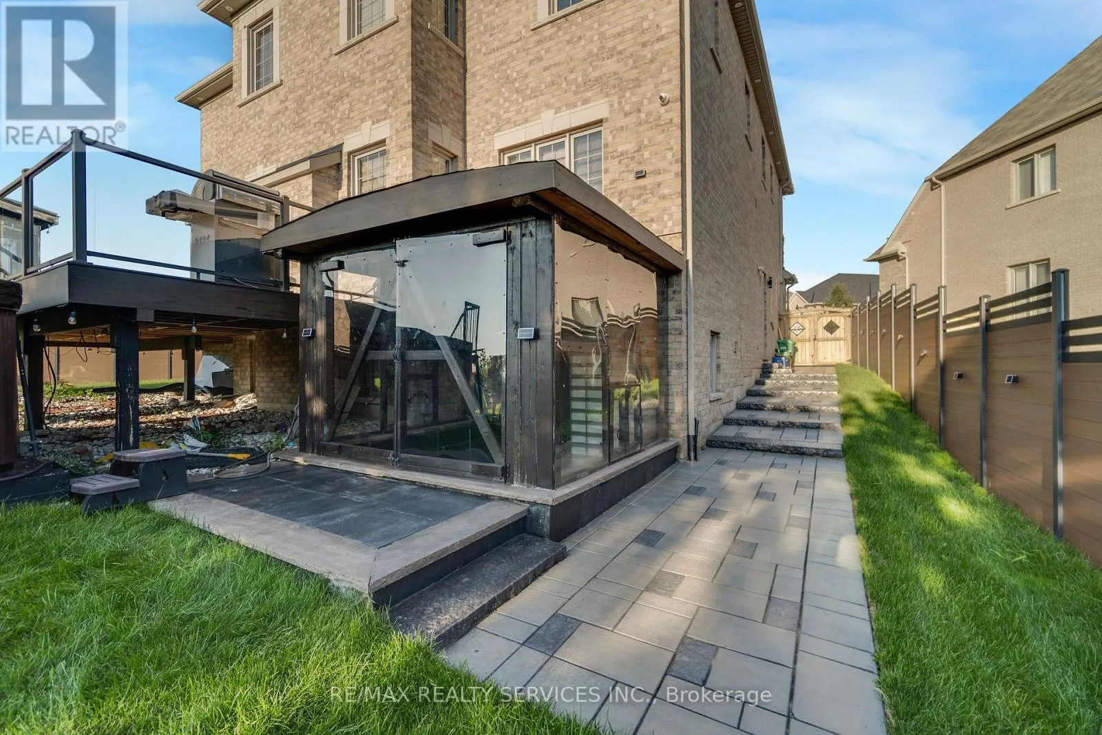 BSMT - 66 HANBURY CRESCENT