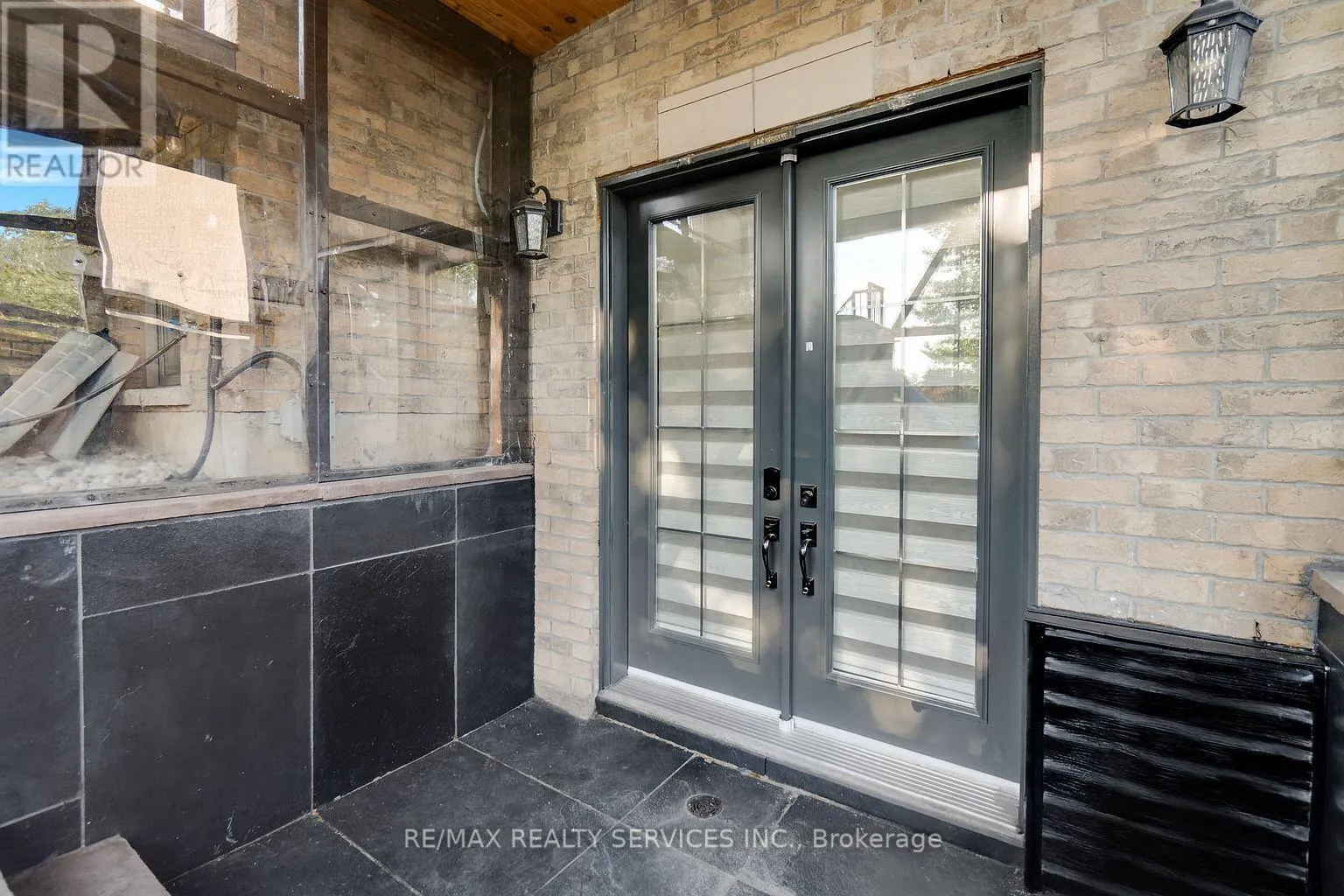 BSMT - 66 HANBURY CRESCENT