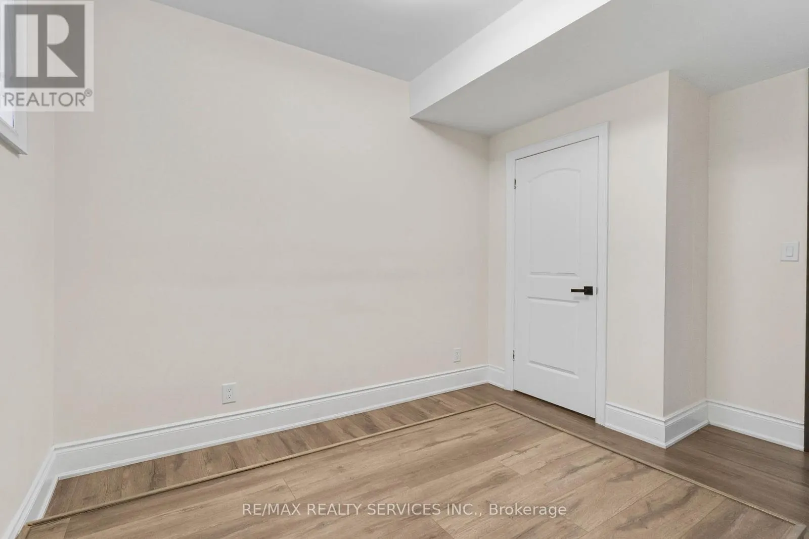 BSMT - 66 HANBURY CRESCENT