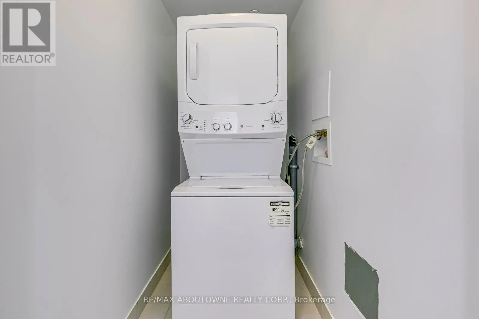 TH101 - 2560 EGLINTON AVENUE W