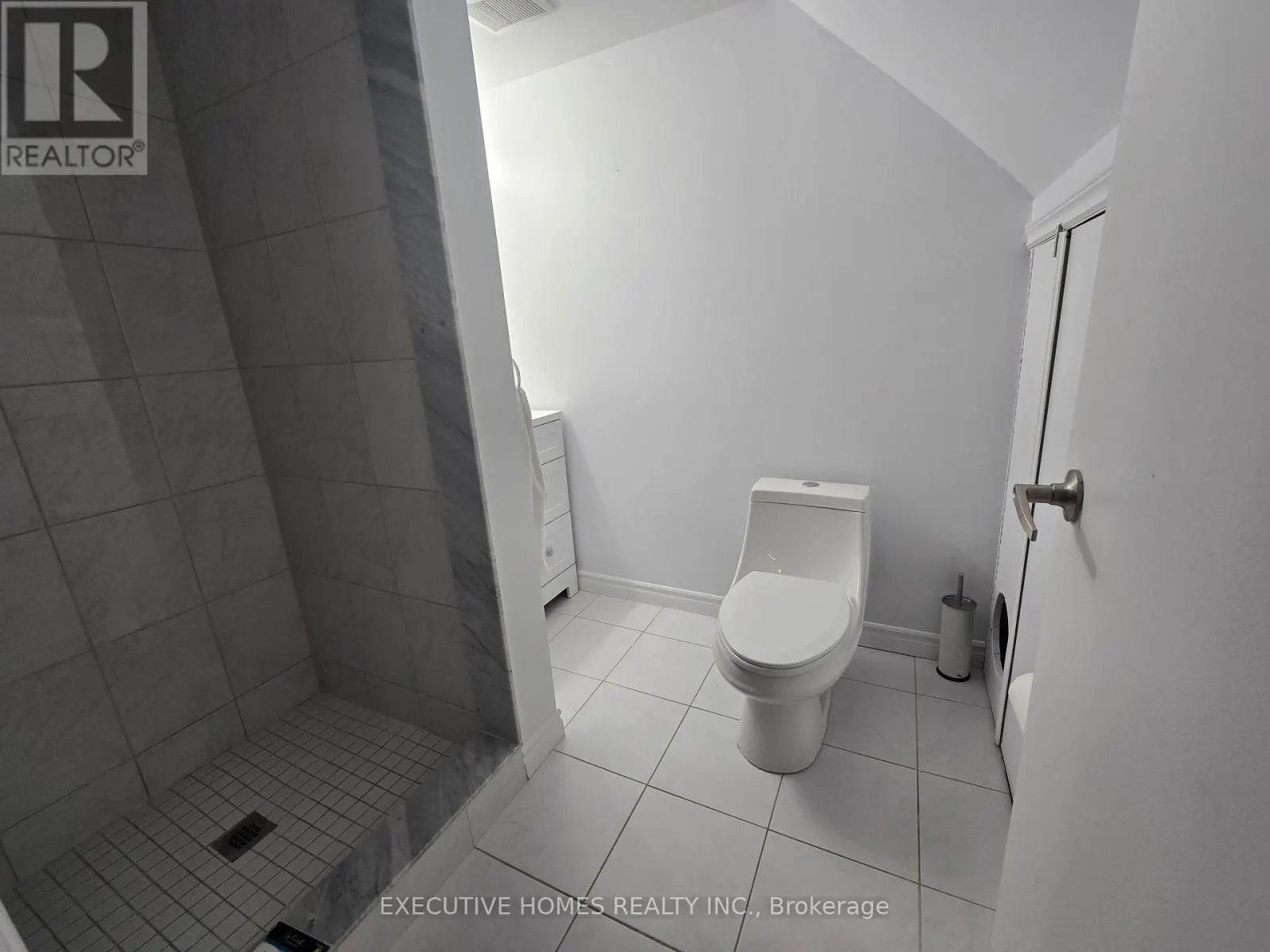 BASEMENT - 5382 SPRUCE AVENUE N