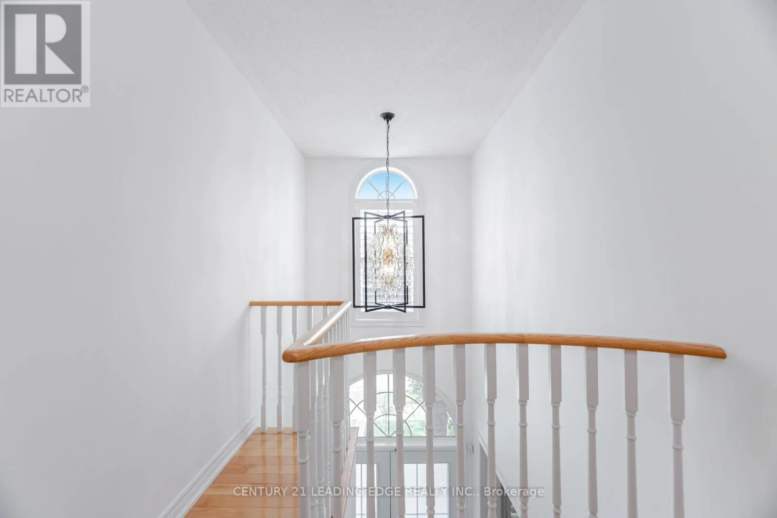 34 ROYAL LINKS CIRCLE