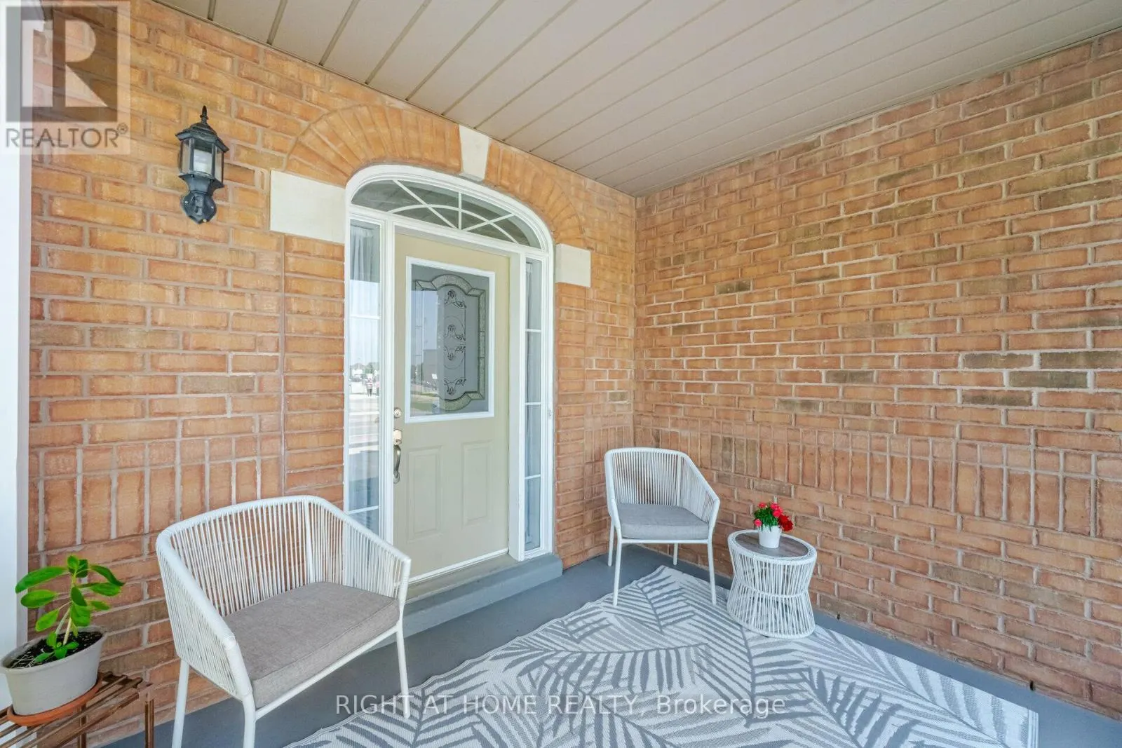 122 FLETCHERS CREEK BOULEVARD