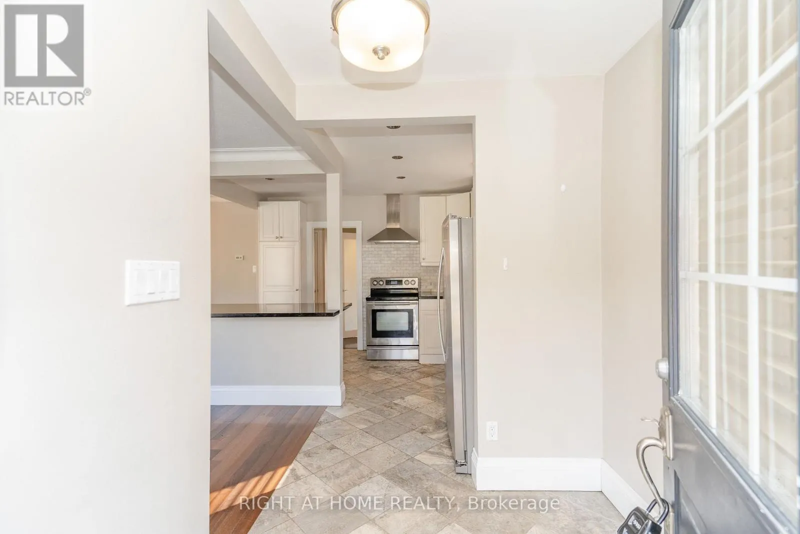 MAIN - 81A SHAVER AVENUE N