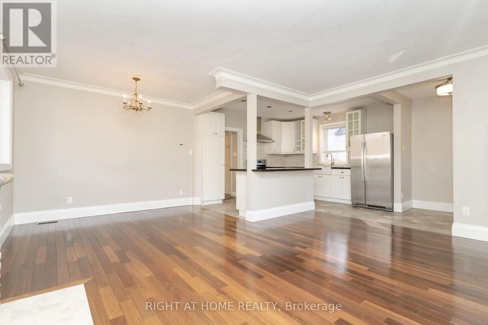 MAIN - 81A SHAVER AVENUE N