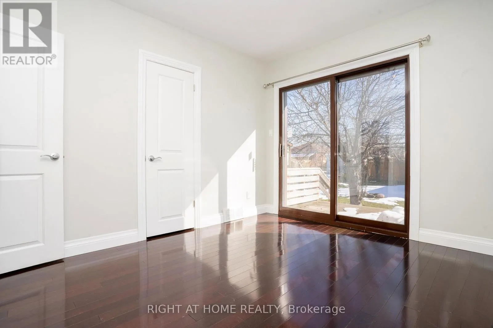 MAIN - 81A SHAVER AVENUE N
