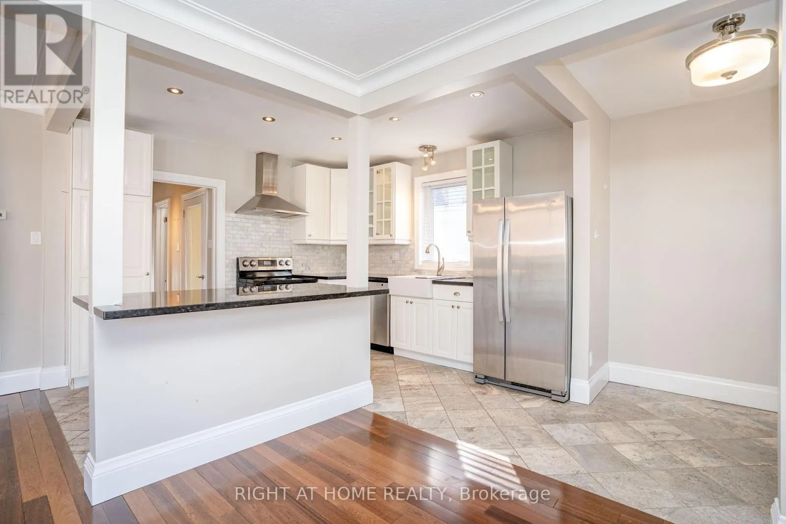 MAIN - 81A SHAVER AVENUE N